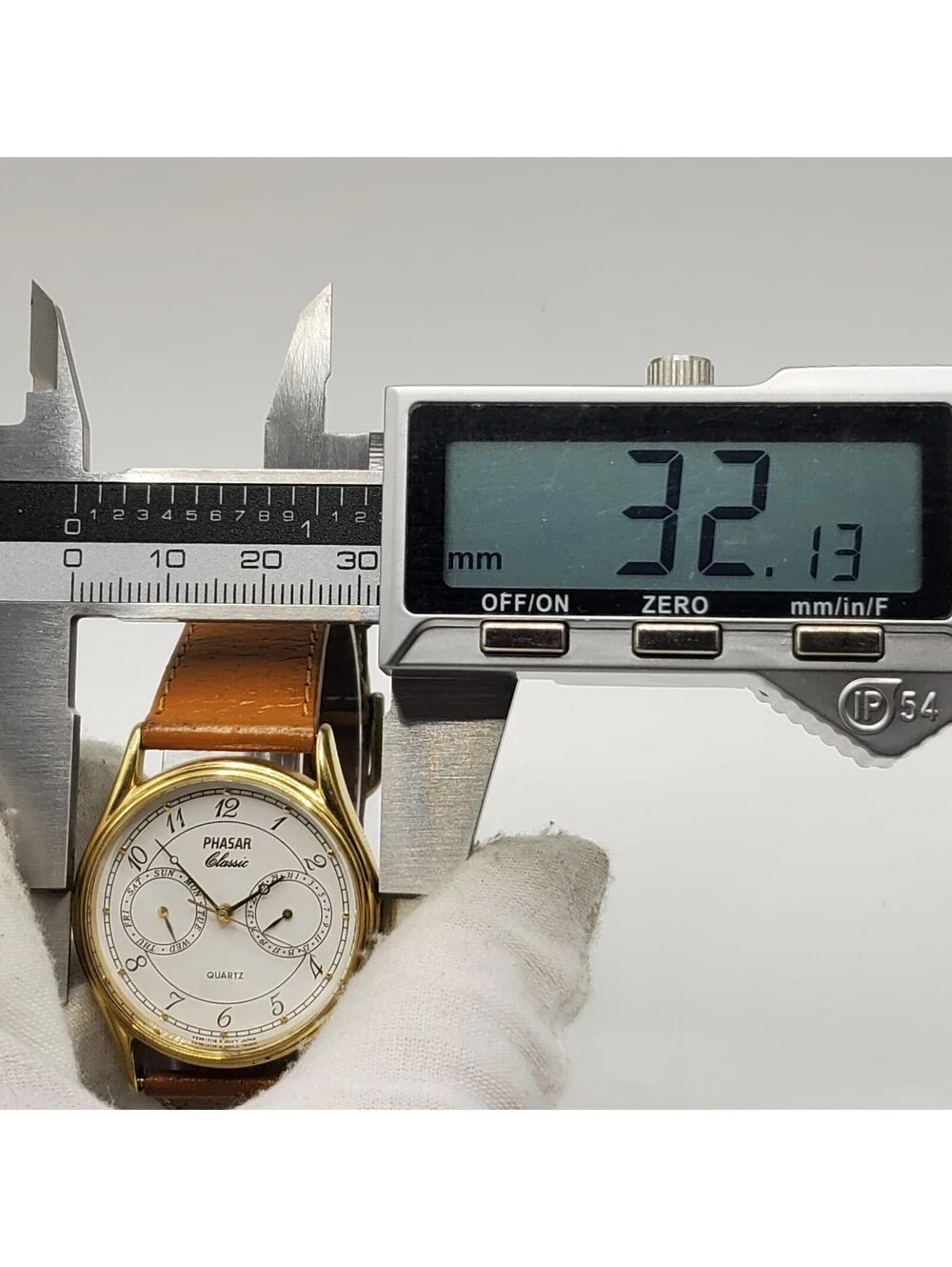 Vintage Phaser Classic V366 Multifunction Quartz Watch For Parts Or Repair